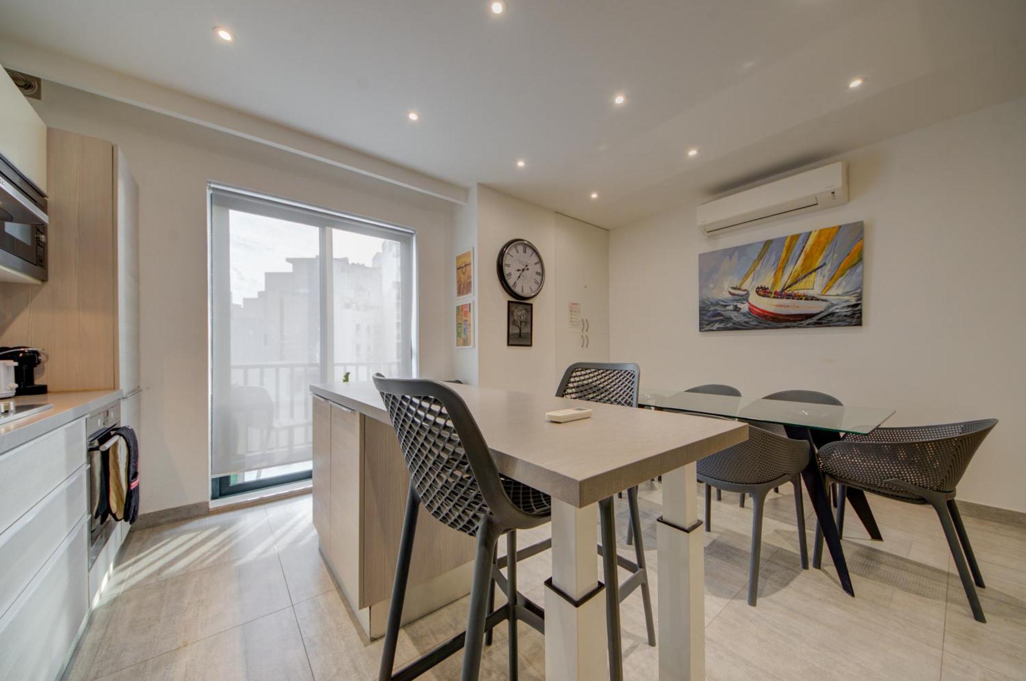 Top Floor Apt With Common Pool Close To All Amenities St. Paul's Bay Exterior foto